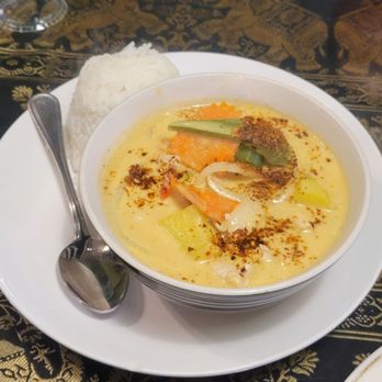 Toi's Thai Kitchen - Yellow Curry - Thai Near Me - Prescott Valley, Arizona Toi's Thai Kitchen - Yellow Curry - Thai Near Me - Prescott Valley, Arizona