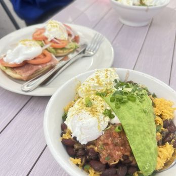 Active Culture - Breakfast Bowl - Juice Bars & Smoothies Near Me - Laguna Beach, California