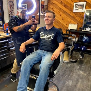 JR's Barbershop - Barbers Near Me - San Marcos, California