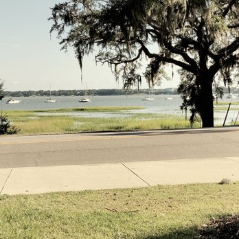 The Beaufort Inn - Along Bay St - Bed & Breakfast Near Me - Beaufort, South Carolina