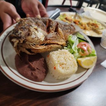 Su Casita Bakersfield - Fish! - Salvadoran Near Me - Bakersfield, California Su Casita Bakersfield - Fish! - Salvadoran Near Me - Bakersfield, California