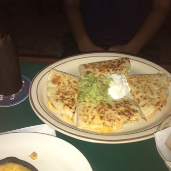 Abi Azteca Grill & Bar - Quesadilla Mexicana - Mexican Near Me - Germantown, Maryland