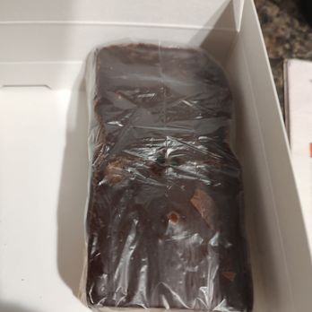 Uranus Fudge - Reduced sugar peanut butter and chocolate fudge - Ice Cream & Frozen Yogurt Near Me - Anderson, Indiana