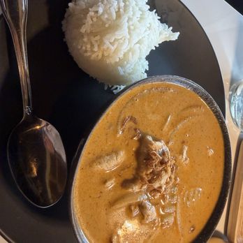 Phirom - Thai Near Me - Plainsboro, New Jersey