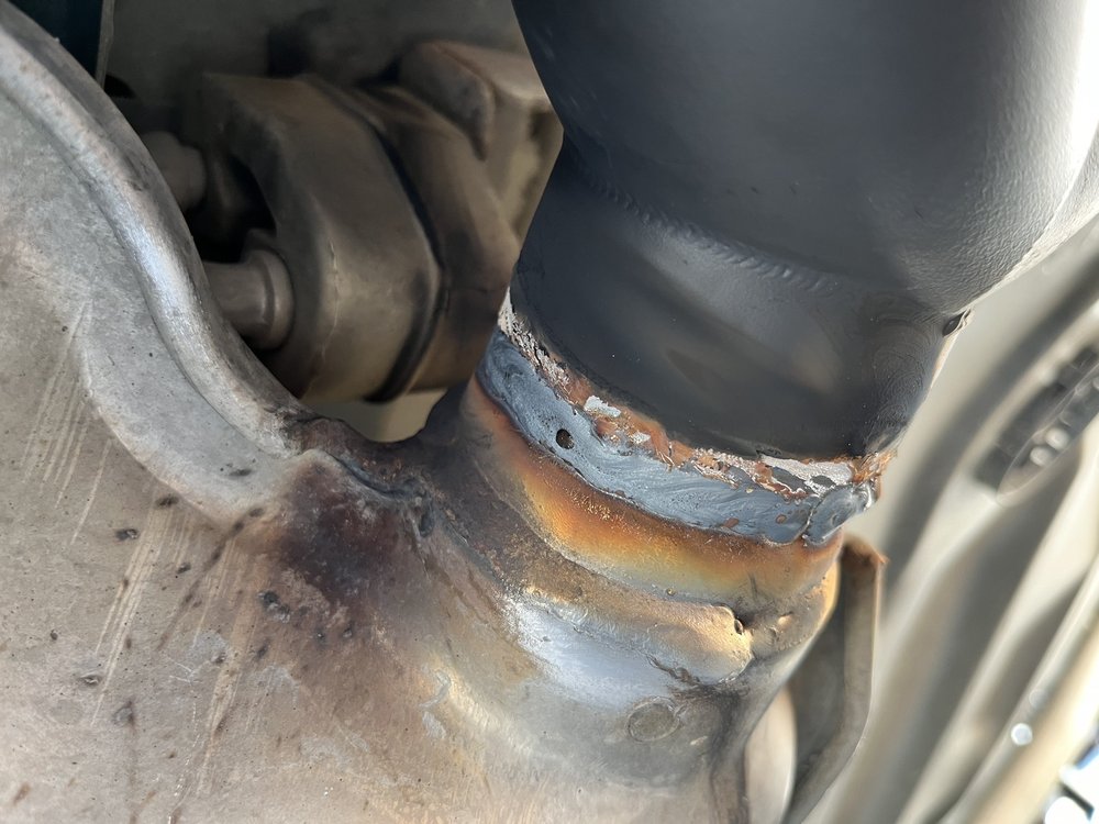 ABUELO’S MUFFLERS & AUTO REPAIR 2 Updated August 2024 2055 Alum