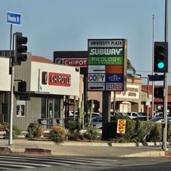 University Plaza - Th sign