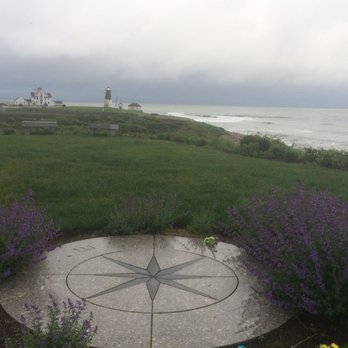 Fisherman's Memorial Monument - Up top w a view of the light housr - Parks Near Me - Narragansett, Rhode Island