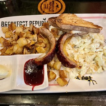 Breakfast Republic - Egg whites, chicken sausage, potatoes and sourdough - Breakfast & Brunch Near Me - San Diego, California