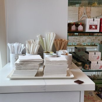 Paris En Rose - Cafes Near Me - Del Mar, California Paris En Rose - Cafes Near Me - Del Mar, California