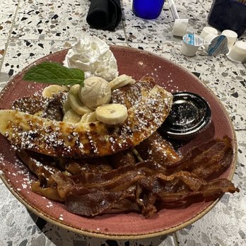 Just Brunch Breakfast Bar - Bananas Fosters French Toast with Bacon - Breakfast & Brunch Near Me - Duluth, Georgia