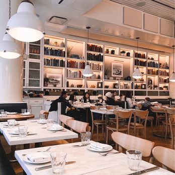 La Pecora Bianca Midtown - dining area - Italian Near Me - New York, New York La Pecora Bianca Midtown - dining area - Italian Near Me - New York, New York