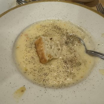 Olivia's Cafe - Chicken pot pie soup - New American Near Me - Lake Buena Vista, Florida Olivia's Cafe - Chicken pot pie soup - New American Near Me - Lake Buena Vista, Florida