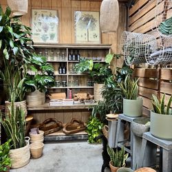 Cloverdale Home & Garden