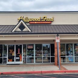 Exterior photo of Hollywood Feed - Fayetteville, Georgia Exterior photo of Hollywood Feed - Fayetteville, Georgia