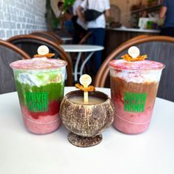 Kavahana - Strawberry Matcha and Kona Coffee with Blue Spirulina Coconut Cream Top + O.G. Kava Nectar in a Coconut Shell