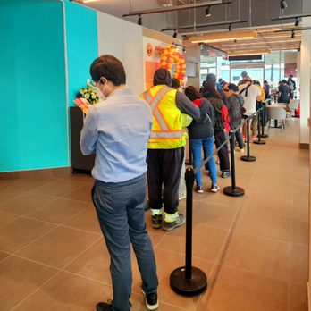 Jollibee - Line-up - Fast Food Near Me - Vancouver, British Columbia Jollibee - Line-up - Fast Food Near Me - Vancouver, British Columbia