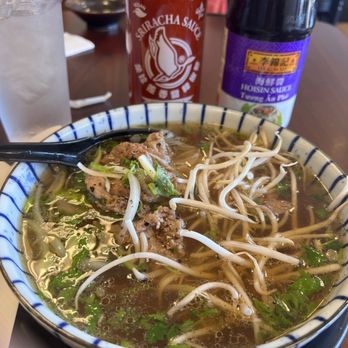 VinBun Vietnamese Bistro - Vietnamese Near Me - Middletown, Kentucky VinBun Vietnamese Bistro - Vietnamese Near Me - Middletown, Kentucky