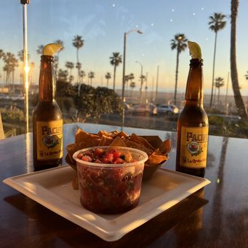 Bear Flag Fish - 1 lb of Ahi Poke - Seafood Near Me - Huntington Beach, California