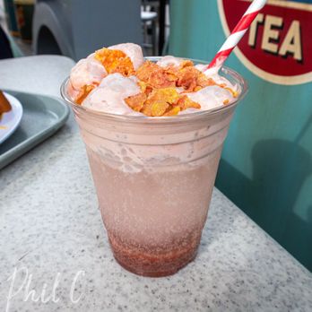 Flo's V8 Cafe - Stop Sign Cream Soda Pop $7.79 (Jan 2026) 4/5 - Cafes Near Me - Anaheim, California