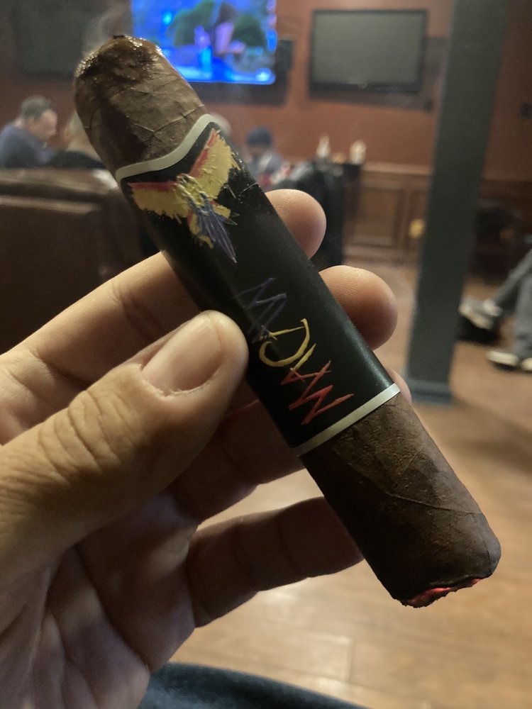 FUMÉ CIGAR SHOP & LOUNGE Updated August 2024 21 Photos & 35 Reviews