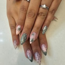 French Nails & Lashes - Dipping powder done by Tia