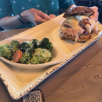 JohnnyLukes KitchenBar - Tones turkey sandwich with broccoli and carrots also - New American Near Me - Wilmington, North Carolina