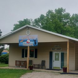 Country Bait & Taxidermy Shop - New Country Bait Shop