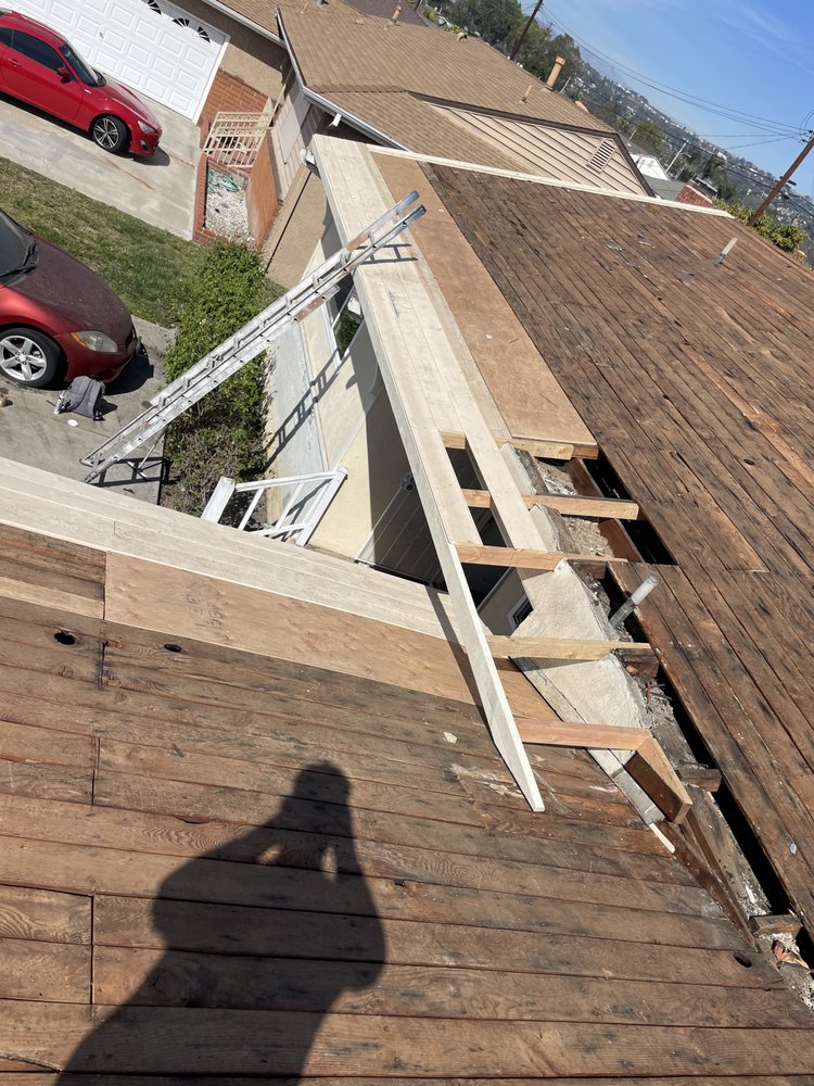 Slide of Gomez Construction