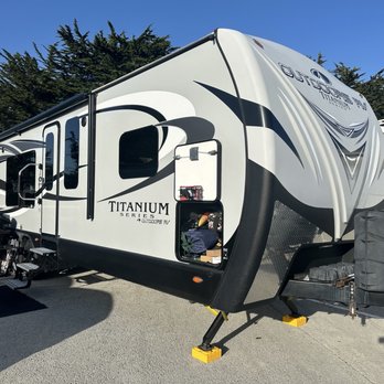 Harbor Village RV Park - Spaces to accommodate all sizes - RV Parks Near Me - Half Moon Bay, California