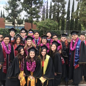 Leis Premium - The graduated students with purple leis - Florists Near Me - Gardena, California Leis Premium - The graduated students with purple leis - Florists Near Me - Gardena, California