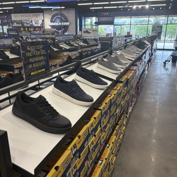 SKECHERS - Stylish Shoes for Skechers - Shoe Stores Near Me - Monroeville, Pennsylvania SKECHERS - Stylish Shoes for Skechers - Shoe Stores Near Me - Monroeville, Pennsylvania