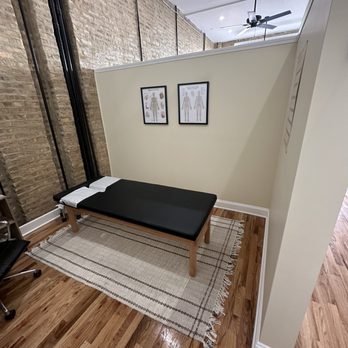 Center for Wellness - Center for Wellness - Chiropractors Near Me - Chicago, Illinois Center for Wellness - Center for Wellness - Chiropractors Near Me - Chicago, Illinois