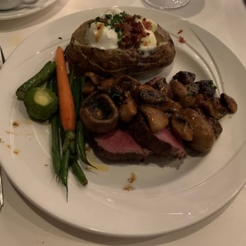 Duke's Steakhouse - Chateaubriand for 2 - Steakhouses Near Me - Sparks, Nevada Duke's Steakhouse - Chateaubriand for 2 - Steakhouses Near Me - Sparks, Nevada