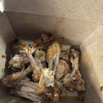 Cannon + Belle - Wings. 7 wings for $18. Mediocre. - Bars Near Me - Austin, Texas