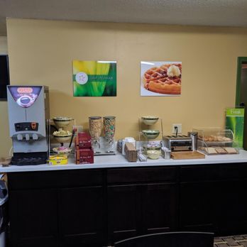 Quality Inn - Breakfast room - Hotels Near Me - Vincennes, Indiana Quality Inn - Breakfast room - Hotels Near Me - Vincennes, Indiana