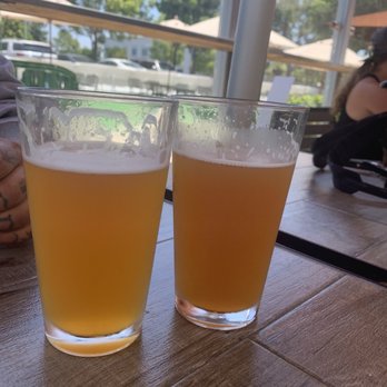 Left Coast Brewing - Big boy Pete ( double hazy IPA ) And the hop juice ( triple IPA ) - Barbeque Near Me - Irvine, California Left Coast Brewing - Big boy Pete ( double hazy IPA ) And the hop juice ( triple IPA ) - Barbeque Near Me - Irvine, California