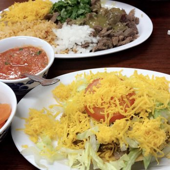 Tacos Los Reyes - Tostada(front) & Combination Platter(back) - Mexican Near Me - Orange, California