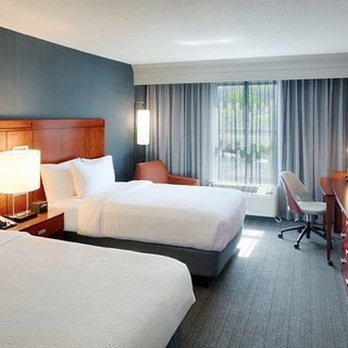 Courtyard by Marriott Springfield Downtown - Hotels Near Me - Springfield, Ohio