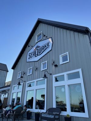SeaQuake Brewing by null