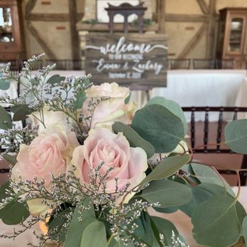 Botanicals Design Studio - Florists Near Me - Saint Louis, Missouri