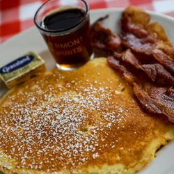 Stark's Pub - Pancakes with real Vermont maple syrup
