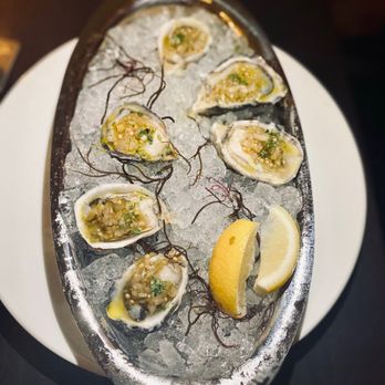 Solera - Kumamoto oysters - Lounges Near Me - Honolulu, Hawaii Solera - Kumamoto oysters - Lounges Near Me - Honolulu, Hawaii