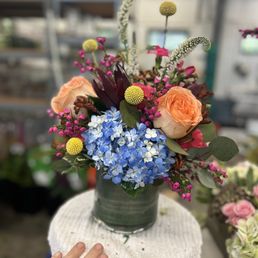 Beautiful unique arrangement! So Gorgeous Beautiful unique arrangement! So Gorgeous