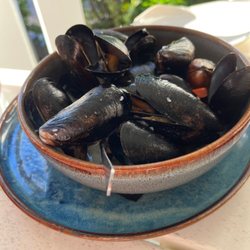 BarZin Bistro & Wine Bar - Mussel Frites - sambucco white wine butter broth, truffle aioli