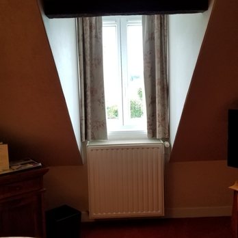 Le Manoir les Minimes - 2nd floor attic charm room. Only negative was that the window was a little small. - Hotels Near Me - Amboise, 37