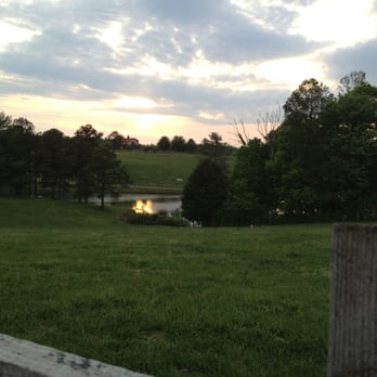 Laurel Fork Rustic Retreat - Sunset in Paradise - Vacation Rentals Near Me - Jamestown, Tennessee Laurel Fork Rustic Retreat - Sunset in Paradise - Vacation Rentals Near Me - Jamestown, Tennessee