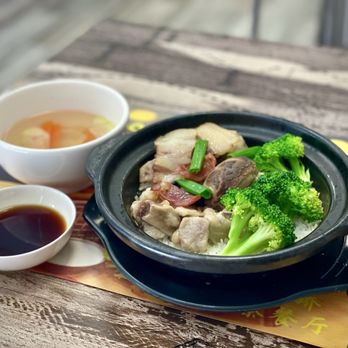 Grand Cafe - #123 Sparerib & Preserved Chinese Sausage in Clay Pot $10.75 | 10.04.26 - Cafes Near Me - Richmond, California Grand Cafe - #123 Sparerib & Preserved Chinese Sausage in Clay Pot $10.75 | 10.04.26 - Cafes Near Me - Richmond, California