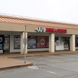 JJ's Wine & Spirits - Building Exterior