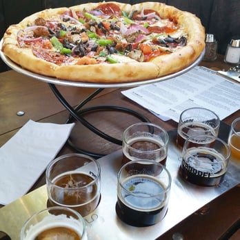 10 Barrel Brewing - West Side Bend - 10 sampler and combination pizza. Finished it all. - Brewpubs Near Me - Bend, Oregon