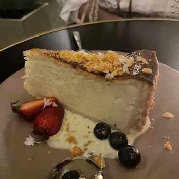 Château - Crème brûlée cheesecake - Cocktail Bars Near Me - Walnut Creek, California Château - Crème brûlée cheesecake - Cocktail Bars Near Me - Walnut Creek, California
